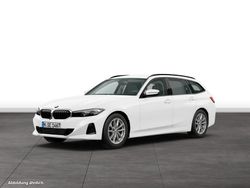 Weiß Gebraucht 2024 BMW 318 Kombi | 35.159 € (Fairer Preis)