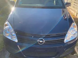 Blau Gebraucht 2005 Opel Astra Limousine | 600 € (Superpreis)