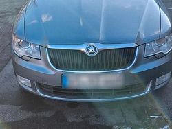 Silber Gebraucht 2009 Skoda 105 Limousine | 7.000 €