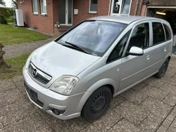 Silber Gebraucht 2009 Opel Meriva Van / Kleinbus | 599 € (Guter Preis)