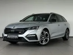 Silber brilliantsilber metallic Gebraucht 2021 Skoda Octavia RS Kombi | 34.890 € (Fairer Preis)