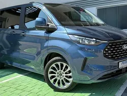 Blau Gebraucht 2024 Ford Tourneo Custom Titanium Van / Kleinbus | 54.950 €