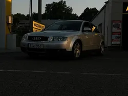 Silber Gebraucht 2001 Audi A4 Limousine | 2.500 € (Fairer Preis)