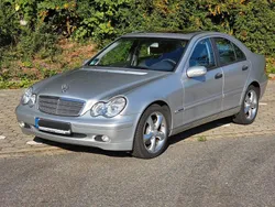 Silber Gebraucht 2003 Mercedes C180 Limousine | 3.100 € (Fairer Preis)