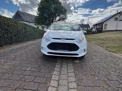 Weiß Gebraucht 2015 Ford B-MAX Trend Van / Kleinbus | 5.500 € (Fairer Preis)