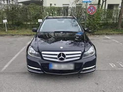 Schwarz Gebraucht 2011 Mercedes C220 Avantgarde Kombi | 6.000 € (Fairer Preis)