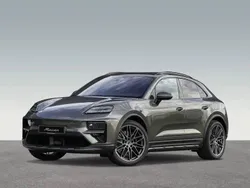 Aventuringrünmetallic Gebraucht 2024 Porsche Macan Turbo SUV | 126.900 € (Etwas zu teuer)