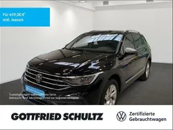 Deep black perleffekt Gebraucht 2024 VW Tiguan Allspace Life SUV | 36.950 € (Fairer Preis)