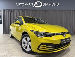 Gelb Gebraucht 2020 VW Golf VIII Life Limousine | 18.990 € (Fairer Preis)