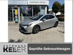 Cosmicsilber metallic Gebraucht 2024 Toyota Corolla Team Limousine | 26.760 € (Fairer Preis)