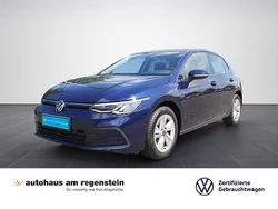 Blau Gebraucht 2021 VW Golf VIII Life Limousine | 19.640 € (Fairer Preis)