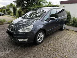 Grau Gebraucht 2009 Ford Galaxy Van / Kleinbus | 3.950 € (Guter Preis)