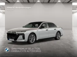Gold Gebraucht 2024 BMW i7 Comfort Edition Limousine | 147.495 €