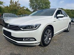 Weiß metallic Gebraucht 2016 VW Passat Highline Limousine | 21.990 € (Etwas zu teuer)