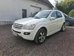 Weiß Gebraucht 2008 Mercedes ML320 SUV | 4.700 €