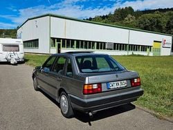 Grau Gebraucht 1989 Volvo 440 Limousine | 1.099 €