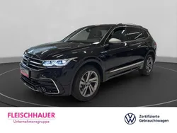 Schwarz Gebraucht 2024 VW Tiguan Allspace R-line SUV | 49.980 € (Teuer)