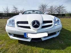 Weiß Gebraucht 2010 Mercedes SLK350 Cabrio | 35.000 €