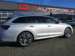 Brilliantsilber Neu 2025 Skoda Octavia Limousine | 40.990 € (Teuer)