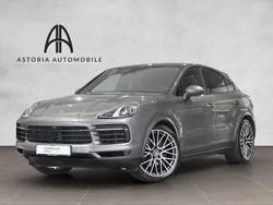 Quarzitgraumetallic Gebraucht 2022 Porsche Cayenne SUV | 77.911 € (Etwas zu teuer)