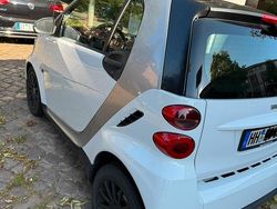 Weiß Gebraucht 2009 Smart ForTwo Coupé Coupé | 5.000 €