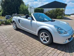 Silber Gebraucht 2004 Toyota MR2 Cabrio | 6.150 € (Teuer)