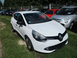 Weiß Gebraucht 2016 Renault Clio IV Expression Limousine | 6.300 € (Guter Preis)