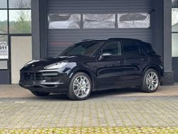 Tiefschwarz Gebraucht 2019 Porsche Cayenne Turbo SUV | 77.950 € (Fairer Preis)