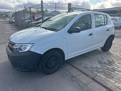 Weiß Gebraucht 2018 Dacia Sandero Acces Kleinwagen | 4.800 € (Superpreis)