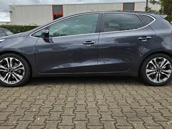 Grau Gebraucht 2014 Kia Ceed Spirit Limousine | 10.200 € (Fairer Preis)