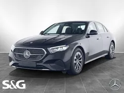 Metalliclack obsidianschwarz Gebraucht 2024 Mercedes E220 Avantgarde Limousine | 46.990 € (Superpreis)