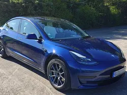 Blau Gebraucht 2022 Tesla Model 3 RWD Limousine | 25.500 € (Fairer Preis)