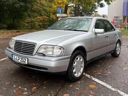 Silber Gebraucht 1994 Mercedes C280 Elegance Limousine | 2.500 €