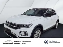 Pure white (weiß) Gebraucht 2024 VW T-Roc Style SUV | 27.775 € (Guter Preis)