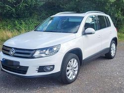 Weiß Gebraucht 2012 VW Tiguan Sport SUV | 13.700 € (Etwas zu teuer)