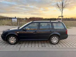Blau Gebraucht 2003 VW Golf IV Edition Kombi | 1.650 € (Fairer Preis)