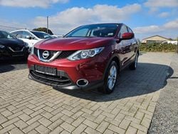 Alizarin crimson Gebraucht 2016 Nissan Qashqai Acenta SUV | 7.950 € (Superpreis)