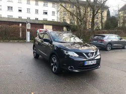 Schwarz Gebraucht 2016 Nissan Qashqai Tekna SUV | 12.500 € (Fairer Preis)