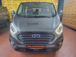 Grau Gebraucht 2018 Ford Tourneo Van / Kleinbus | 28.999 € (Fairer Preis)