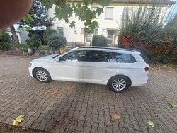 Weiß Gebraucht 2017 VW Passat Comfortline Kombi | 9.800 € (Guter Preis)