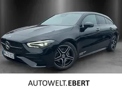 Kosmosschwarz Gebraucht 2024 Mercedes CLA200 Shooting Brake AMG Kombi | 42.990 €
