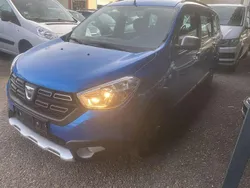 Blau sky Gebraucht 2017 Dacia Lodgy Celebration Van / Kleinbus | 6.350 € (Superpreis)