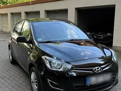 Schwarz Gebraucht 2014 Hyundai i20 Kleinwagen | 5.000 € (Fairer Preis)