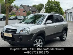 Grau Gebraucht 2006 Hyundai Tucson GLS SUV | 3.499 € (Fairer Preis)