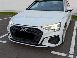 Weiß Gebraucht 2021 Audi A3 Sportback e-tron S-Line Kleinwagen | 22.998 € (Fairer Preis)