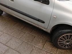 Grau Gebraucht 2004 Renault Clio Coupé | 600 €