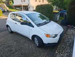 Weiß Gebraucht 2009 Mitsubishi Colt Kleinwagen | 1.500 € (Fairer Preis)