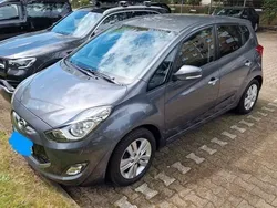 Grau Gebraucht 2011 Hyundai ix20 Style Van / Kleinbus | 6.700 € (Guter Preis)