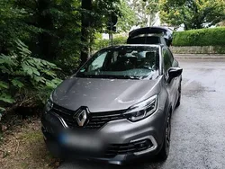 Grau Gebraucht 2018 Renault Captur Bose Edition SUV | 11.400 € (Fairer Preis)