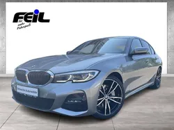 Grau donington grey metallic Gebraucht 2022 BMW 330 M Sport Limousine | 41.975 € (Fairer Preis)